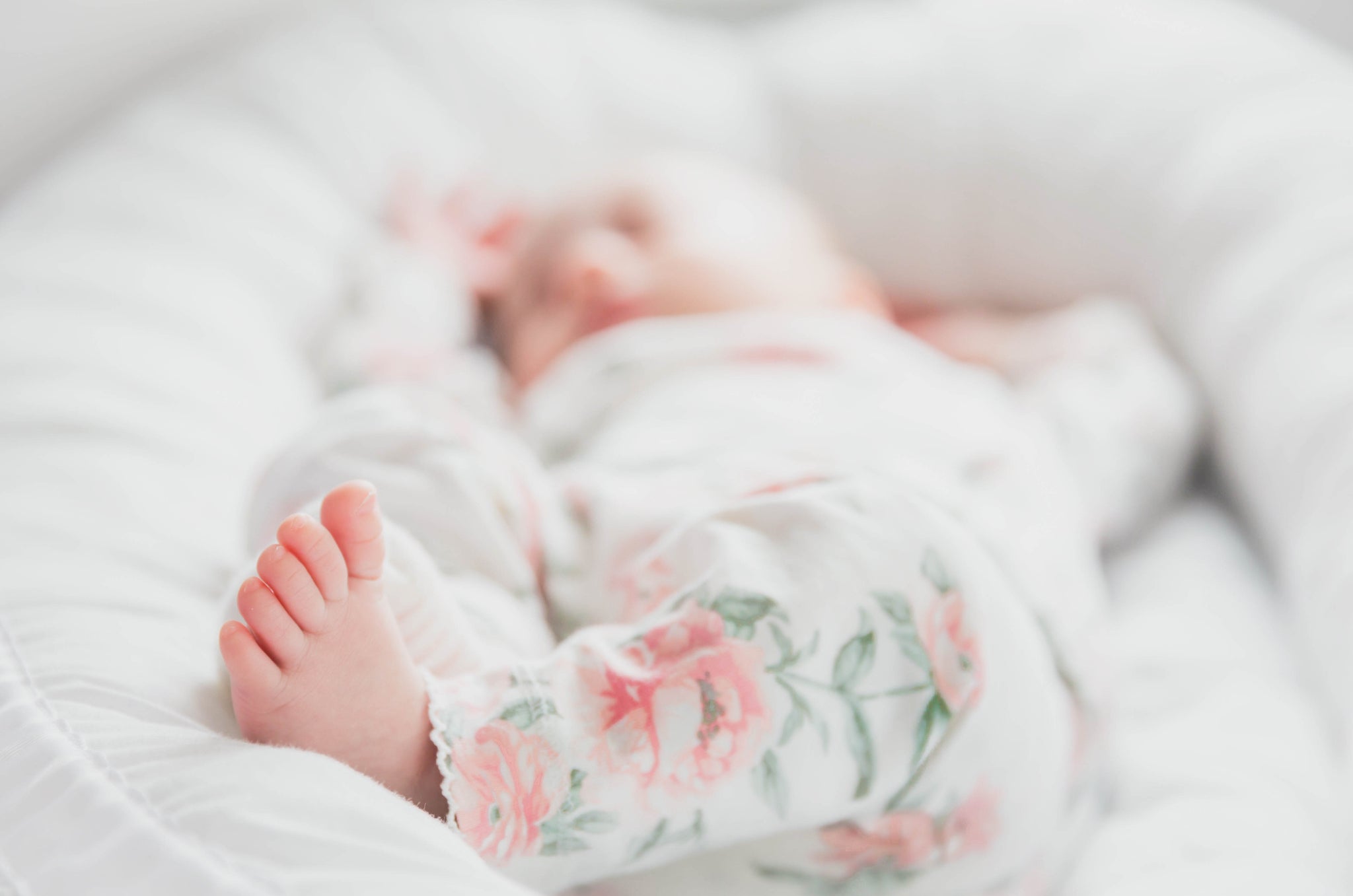 How Long Do You Swaddle a Baby?