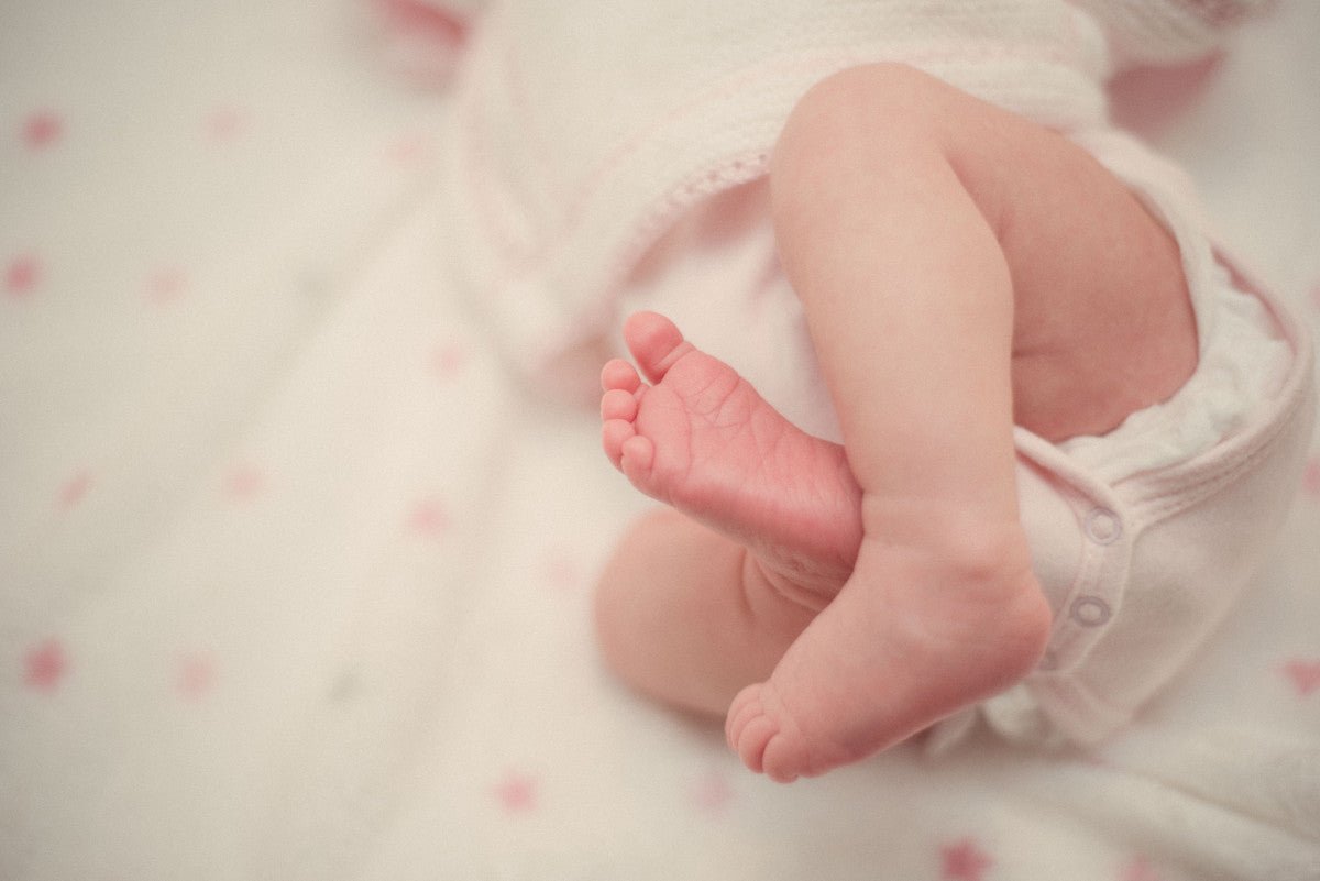 What to Dress Baby in For Sleep: The Complete Guide on How to Dress Newborn for Sleep